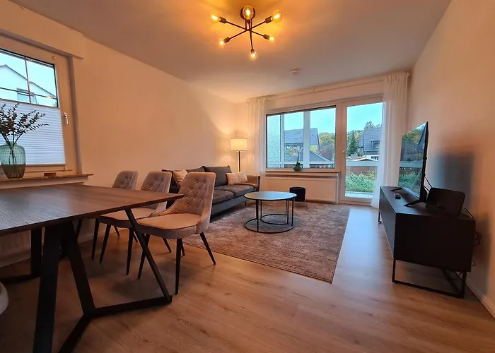 4-Zimmer-Ferienwohnung, Modern, Kueche, Wlan, Netflix
